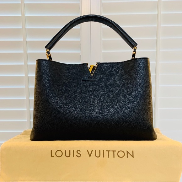 Louis Vuitton Handbags - 🌿Authentic Louis Vuitton CapucinesMM Tauri Noir🌿